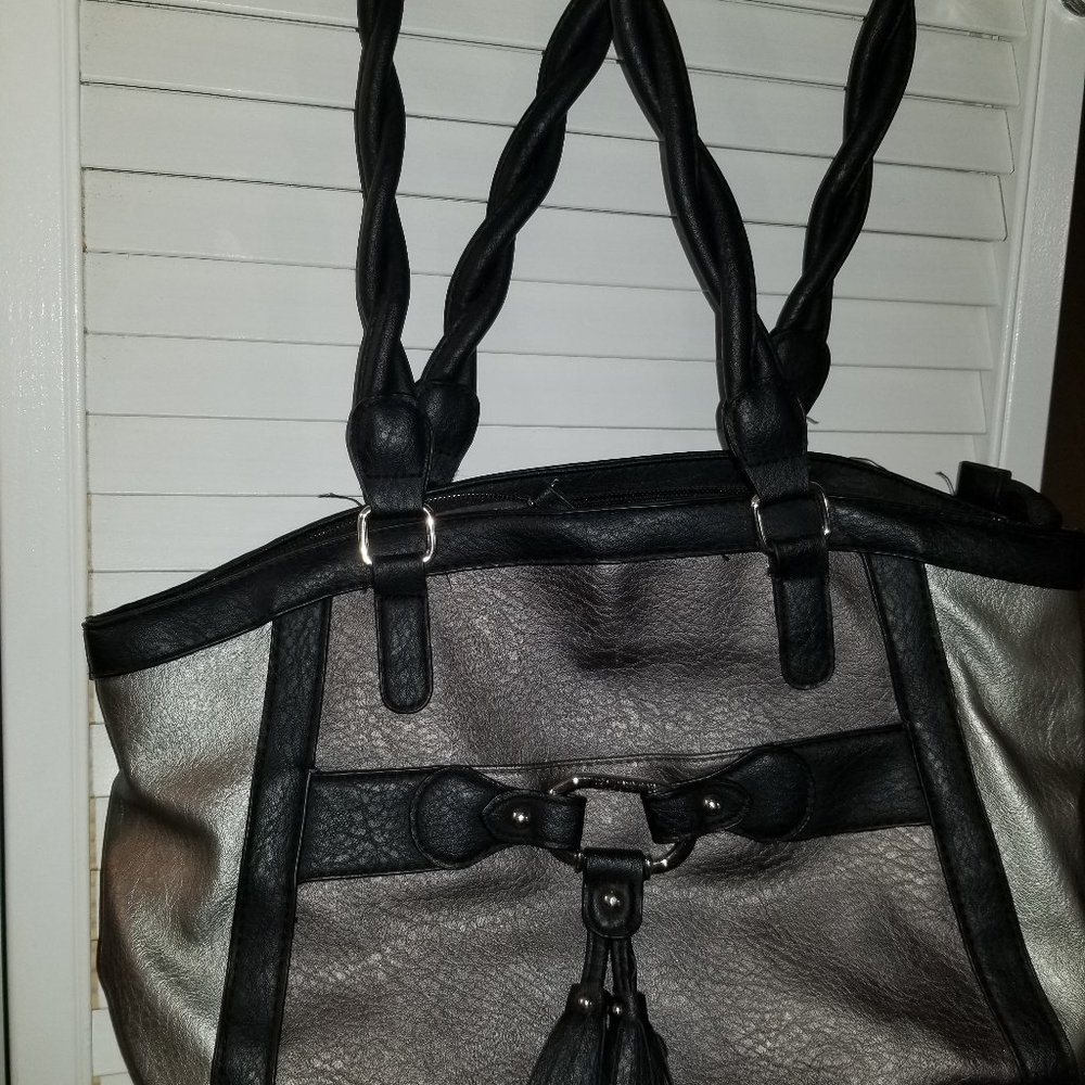 Rosetti shoulder bag.